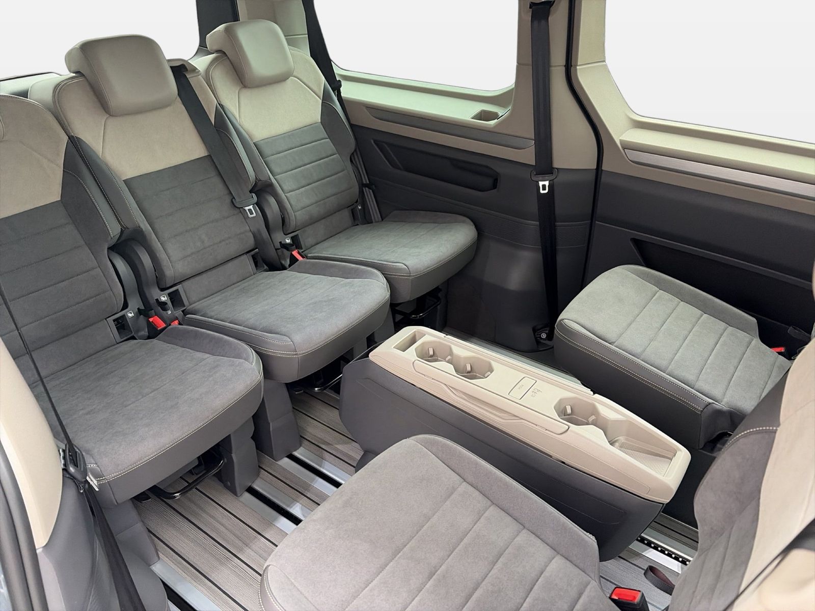 Fahrzeugabbildung Volkswagen Multivan Life Edition 2.0 l TSI OPF 150 kW DSG