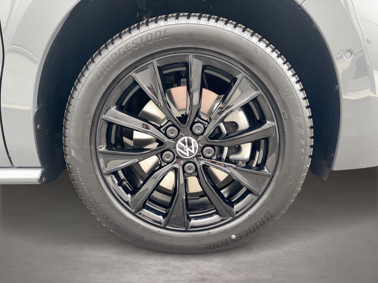 Fahrzeugabbildung Volkswagen Multivan Life Edition 2.0 l TSI OPF 150 kW DSG