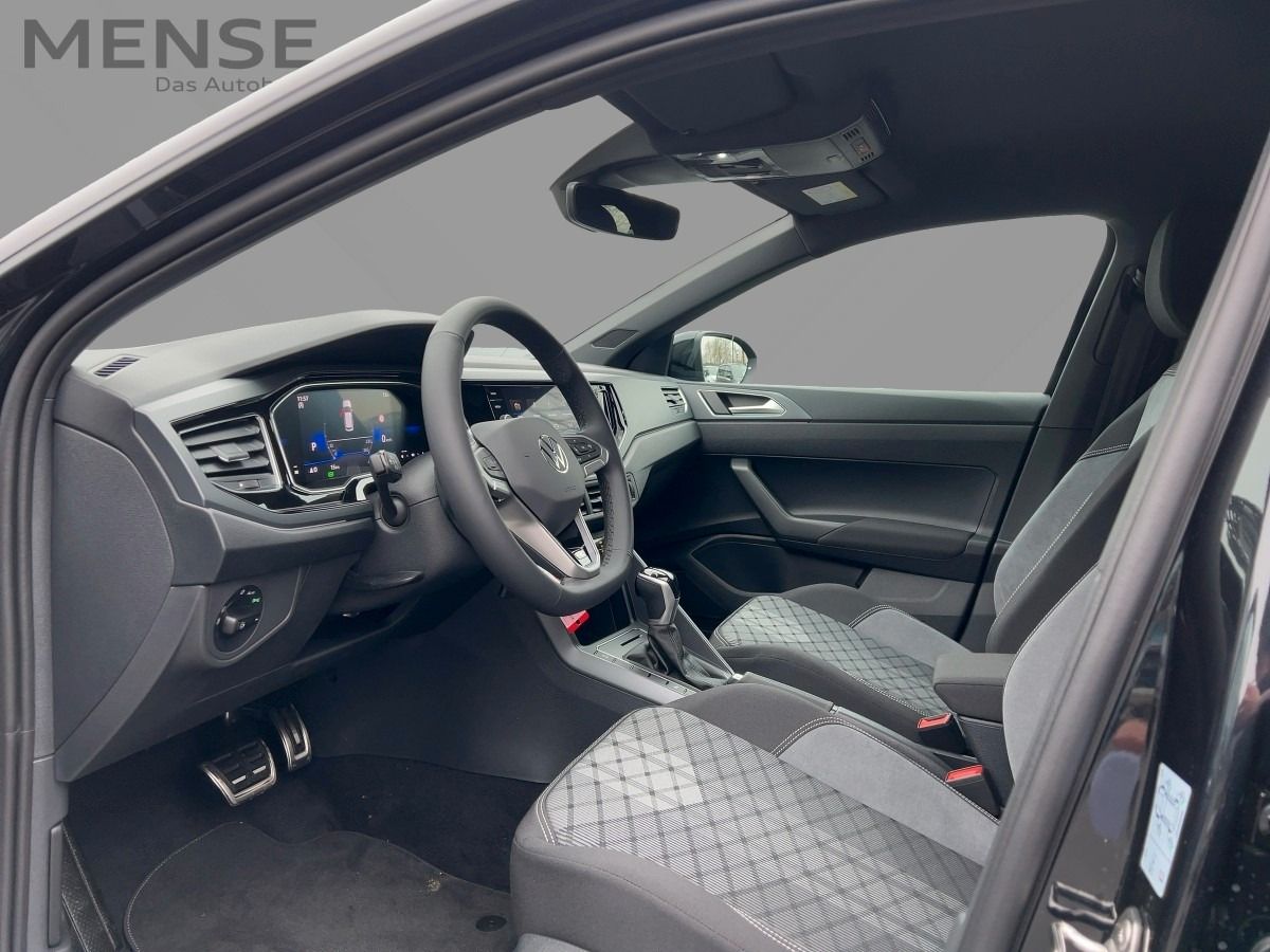 Fahrzeugabbildung Volkswagen Taigo 1.5 TSI DSG R-Line AHK Nav Winterräder ACC