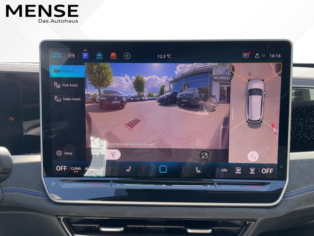 Fahrzeugabbildung Volkswagen Passat R-Line TDI 4M DSG AHK Nav Pano BlackStyle