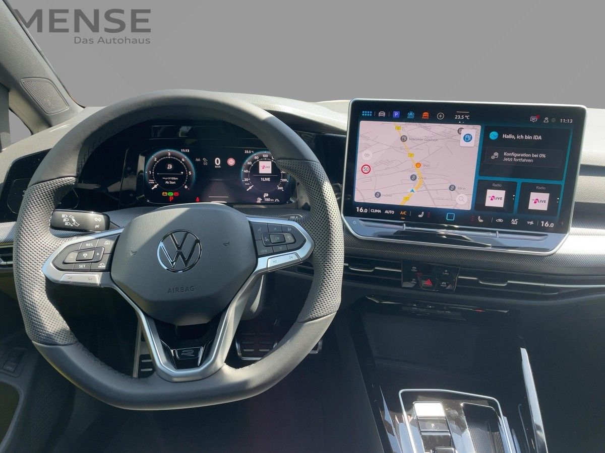 Fahrzeugabbildung Volkswagen Golf Variant 2.0 TDI DSG R-Line AHK eKlappe Navi