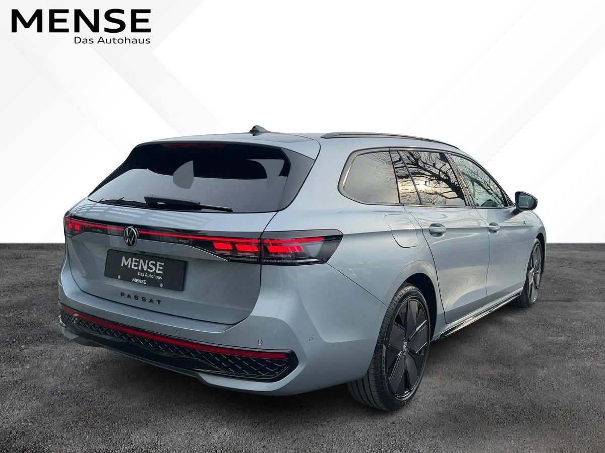 Fahrzeugabbildung Volkswagen Passat TDI R-Line Signature AHK Pano Leder Navi