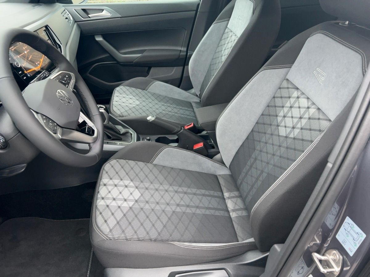 Fahrzeug autohaus mense Fahrzeugabbildung Volkswagen Taigo 1.5 TSI DSG R-Line AHK BlackRoof Navi ACC