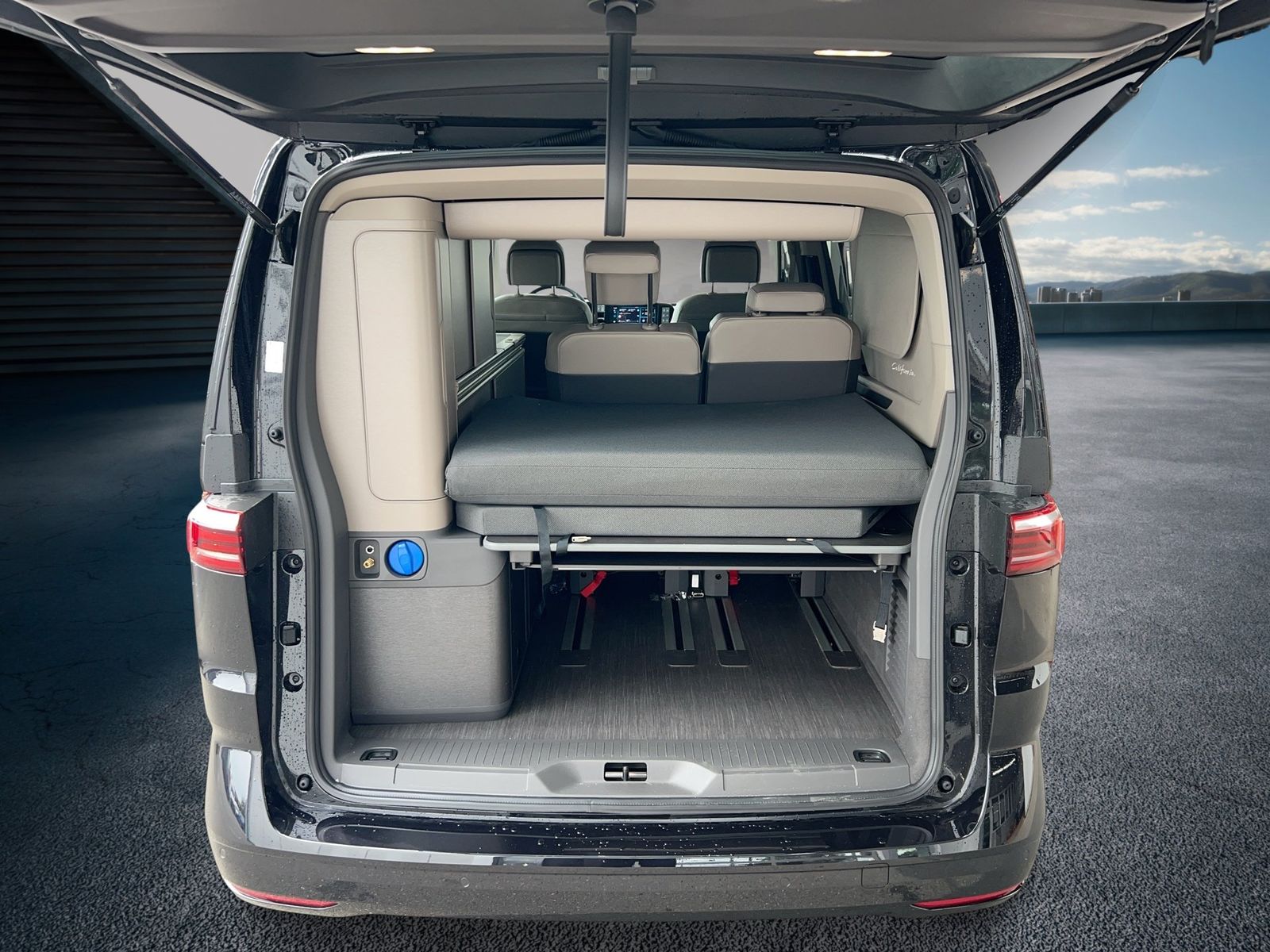 Fahrzeugabbildung Volkswagen T7 California Ocean 2.0 l TDI 110 kW DSG