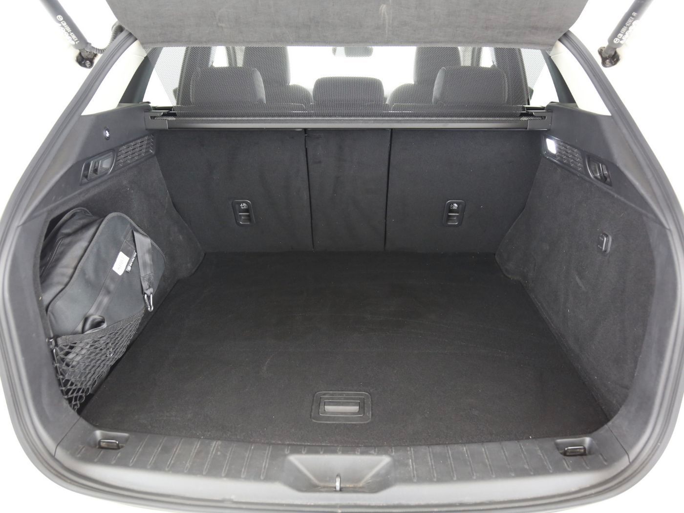 Fahrzeugabbildung Mazda CX-60 2.5 e-SKYACTIV-PHEV Homura Bose|HUD|Pano