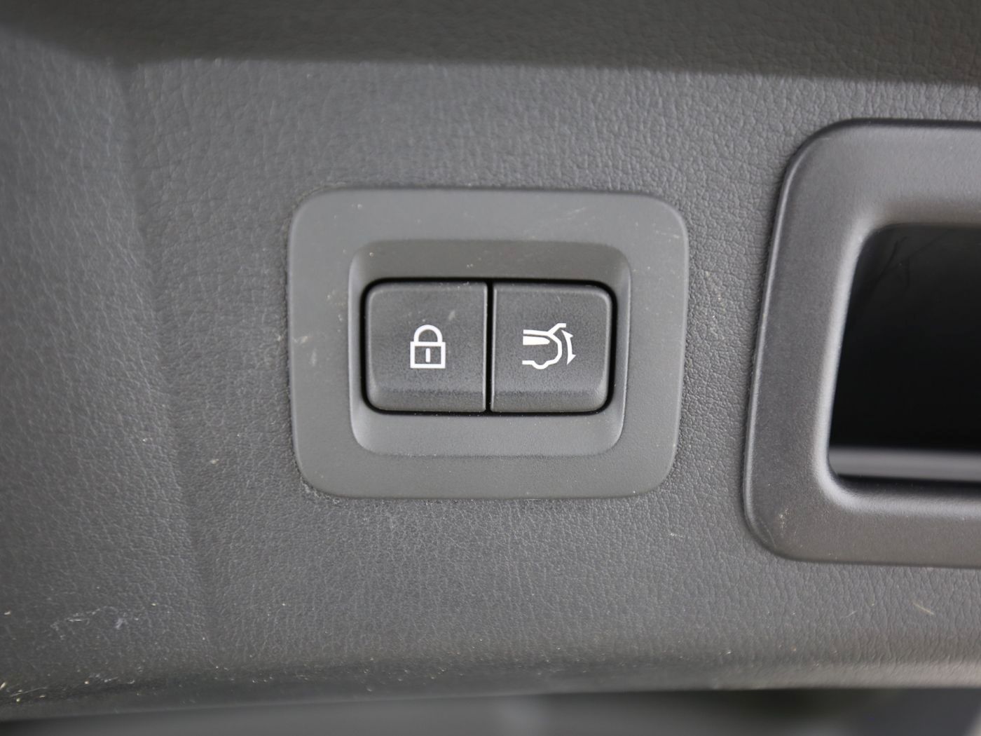 Fahrzeugabbildung Mazda CX-60 2.5 e-SKYACTIV-PHEV Homura Bose|HUD|Pano