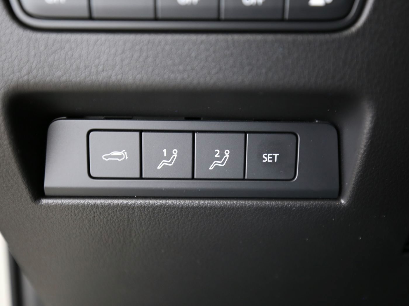 Fahrzeugabbildung Mazda CX-60 2.5 e-SKYACTIV-PHEV Homura Bose|HUD|Pano