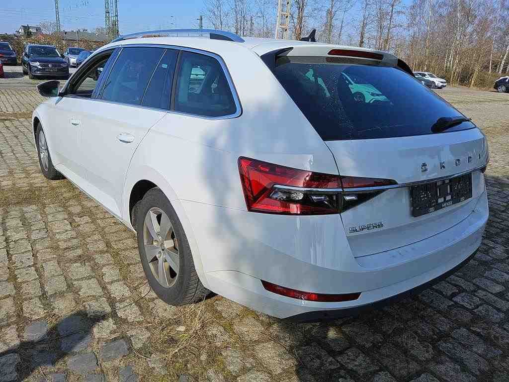 Fahrzeugabbildung SKODA Superb Combi 2.0 TDI Premium Edition ACC|LED|PDC
