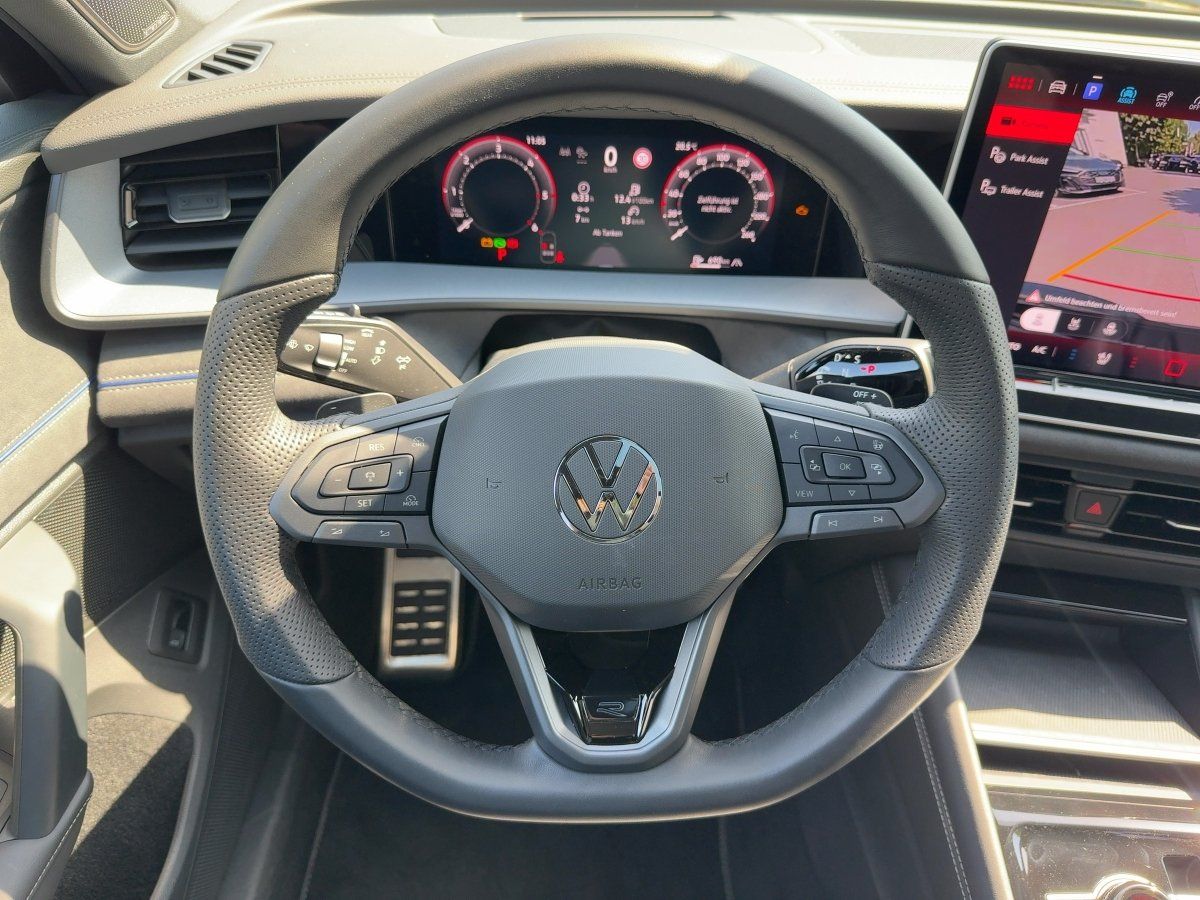 Fahrzeugabbildung Volkswagen Tayron R-Line 2.0 l TDI 4MOTION DSG AHK Leder Pa - mit KI generiert/bearbeitet