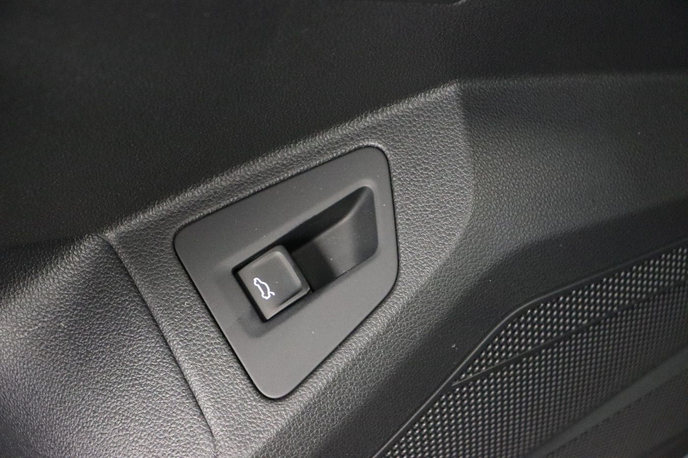 Fahrzeug autohaus mense Fahrzeugabbildung Volkswagen Touareg 3.0 TSI R-Line IQ.Light|Matrix|CarPlay