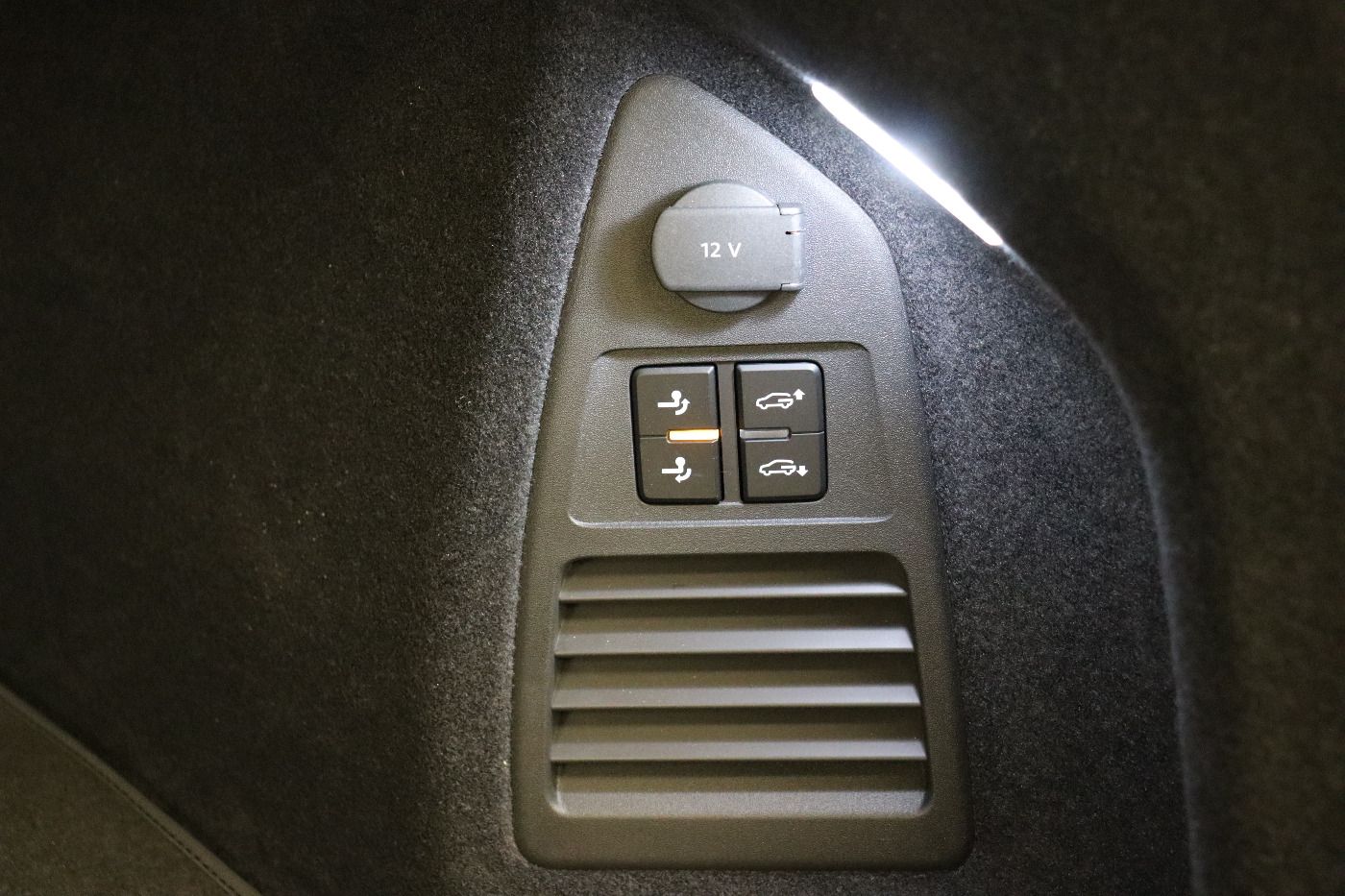 Fahrzeug autohaus mense Fahrzeugabbildung Volkswagen Touareg 3.0 TSI R-Line IQ.Light|Matrix|CarPlay