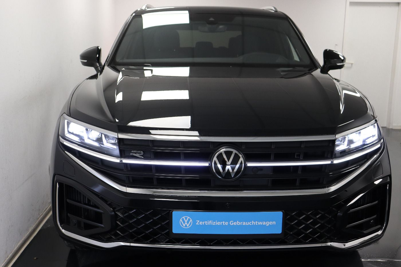 Fahrzeug autohaus mense Fahrzeugabbildung Volkswagen Touareg 3.0 TSI R-Line IQ.Light|Matrix|CarPlay