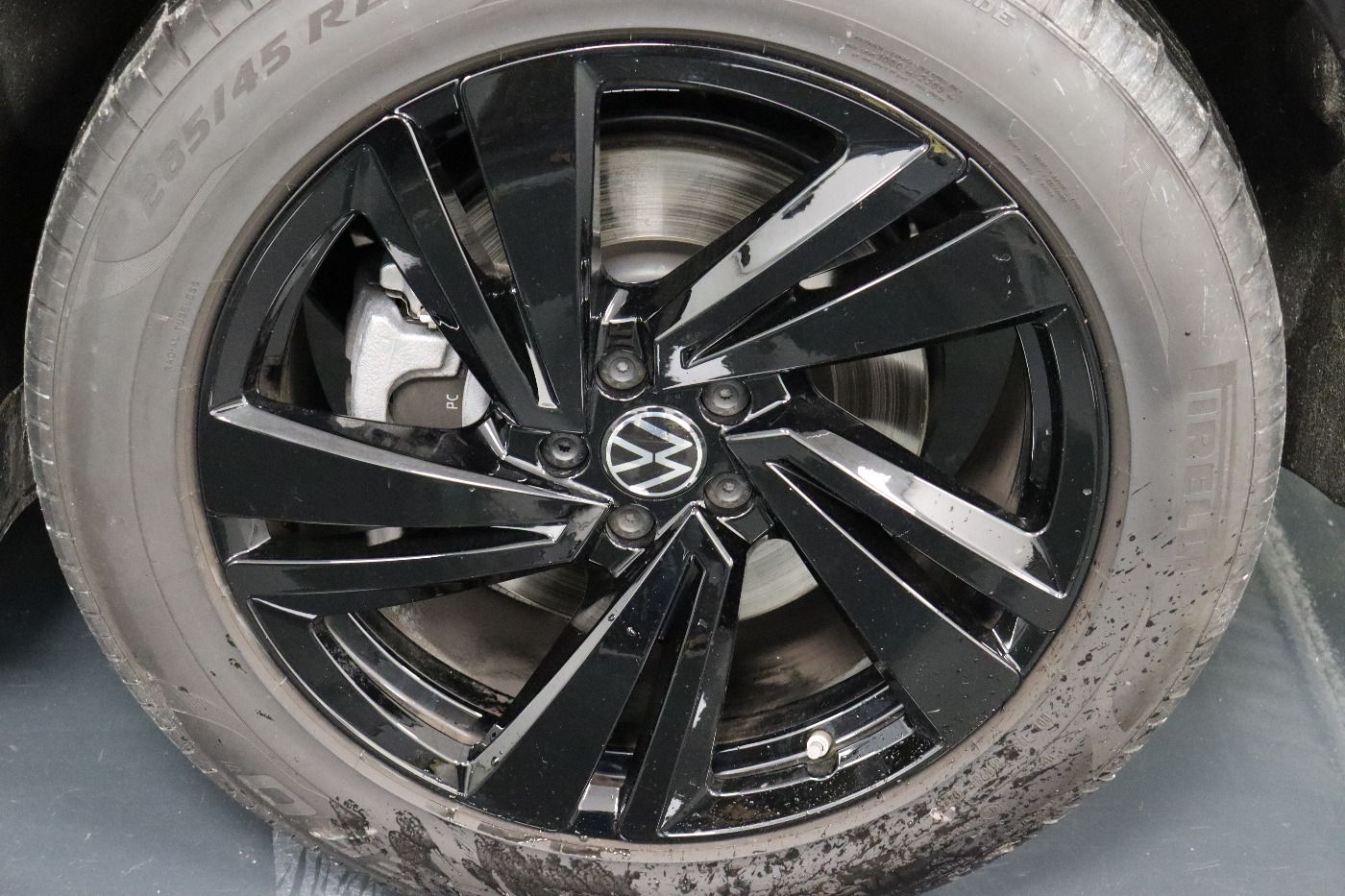 Fahrzeug autohaus mense Fahrzeugabbildung Volkswagen Touareg 3.0 TSI R-Line IQ.Light|Matrix|CarPlay