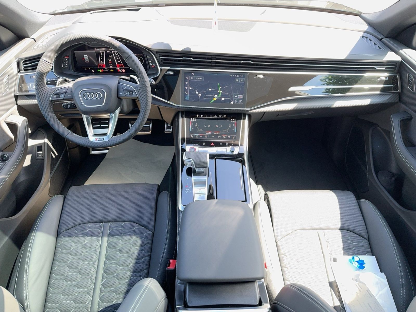 Fahrzeugabbildung Audi RS Q8 performance 305km/h|Matrix|B&O|HuD