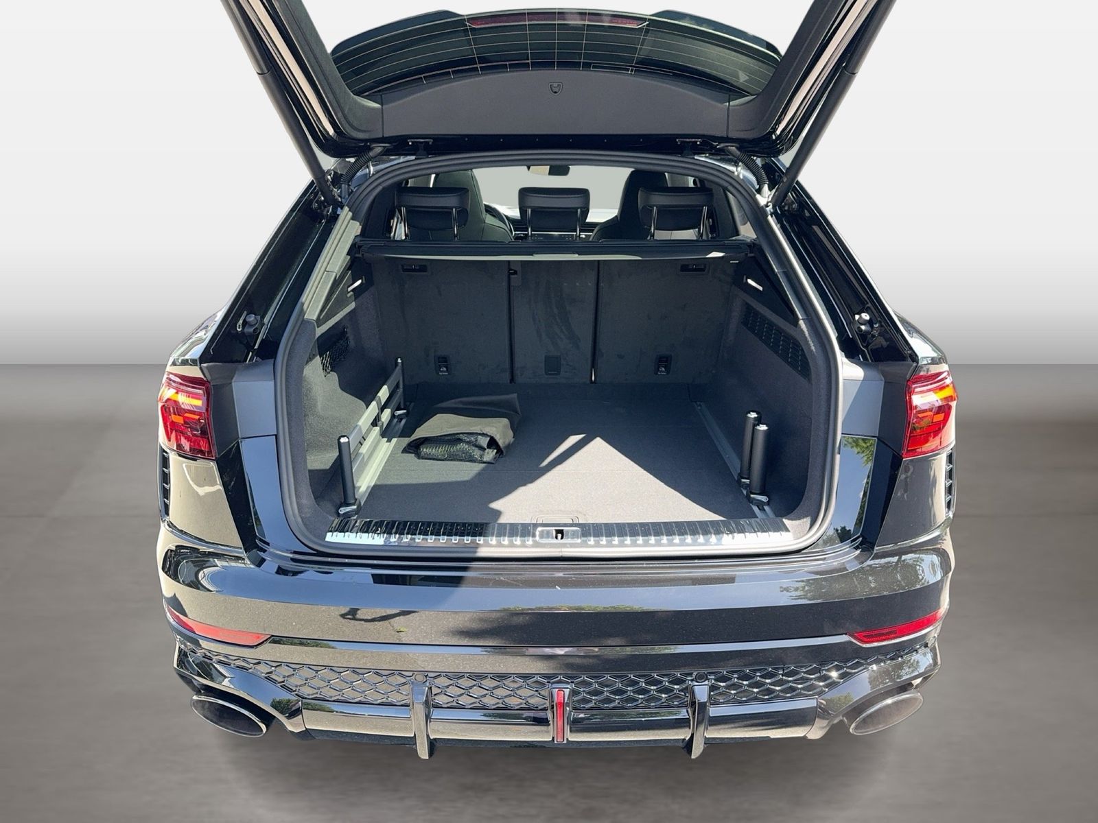 Fahrzeugabbildung Audi RS Q8 performance 305km/h|Matrix|B&O|HuD