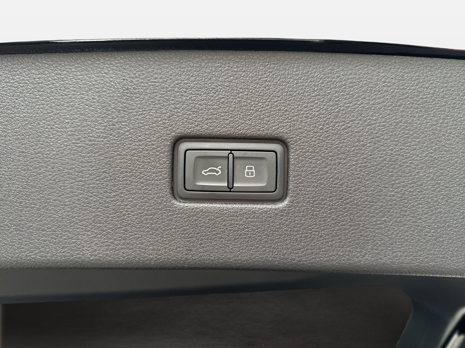 Fahrzeugabbildung Audi RS Q8 Performance 305km/h|Matrix|B&O|HuD