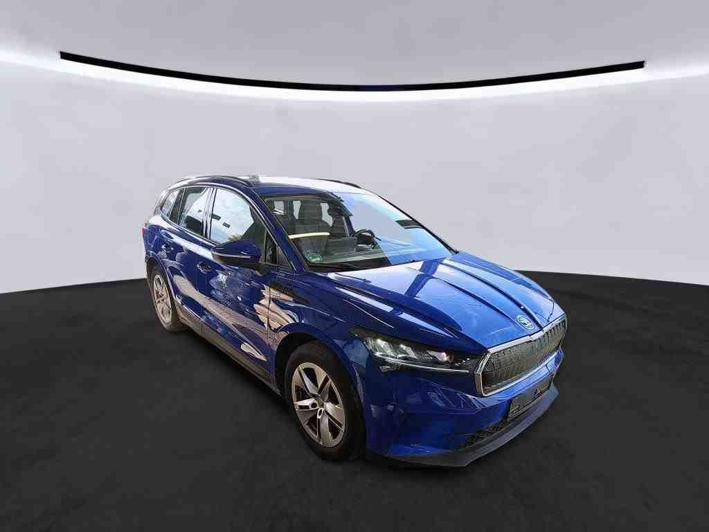 Fahrzeugabbildung SKODA Enyaq 50 Loft LED|VirtualCP|KlimaA|LaneAss|PDC
