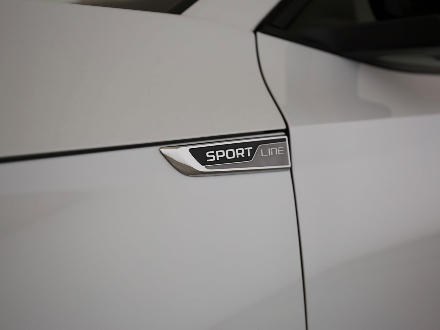 Fahrzeugabbildung SKODA Octavia Combi 2.0 TDI Sportline HUD|Pano|SD|ACC