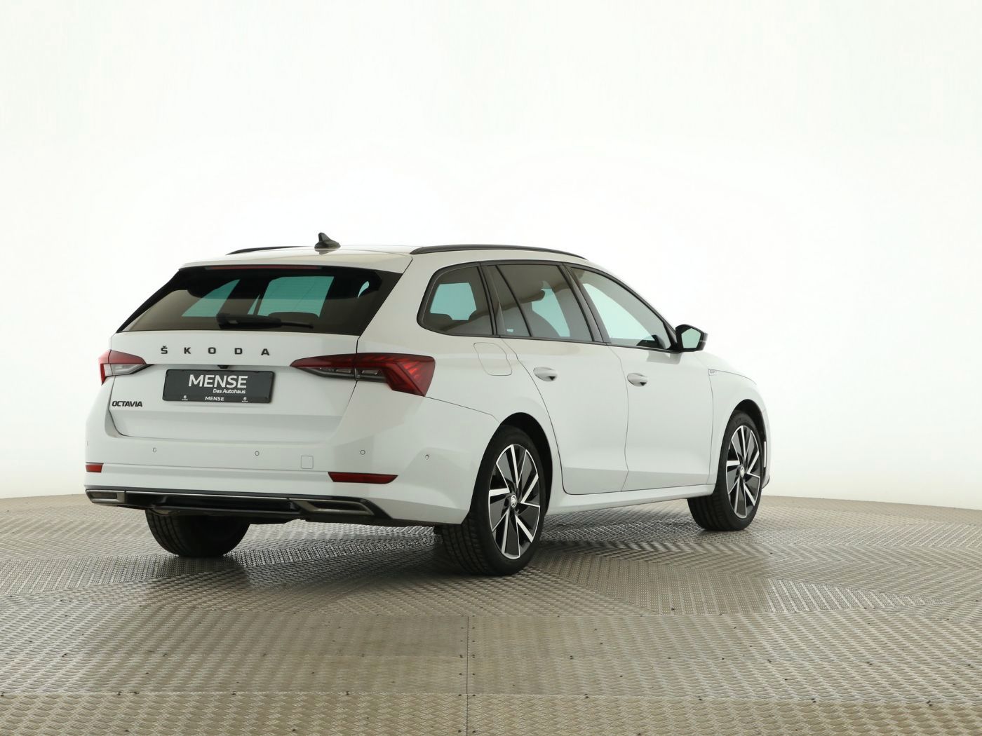 Fahrzeugabbildung SKODA Octavia Combi 2.0 TDI Sportline HUD|Pano|SD|ACC