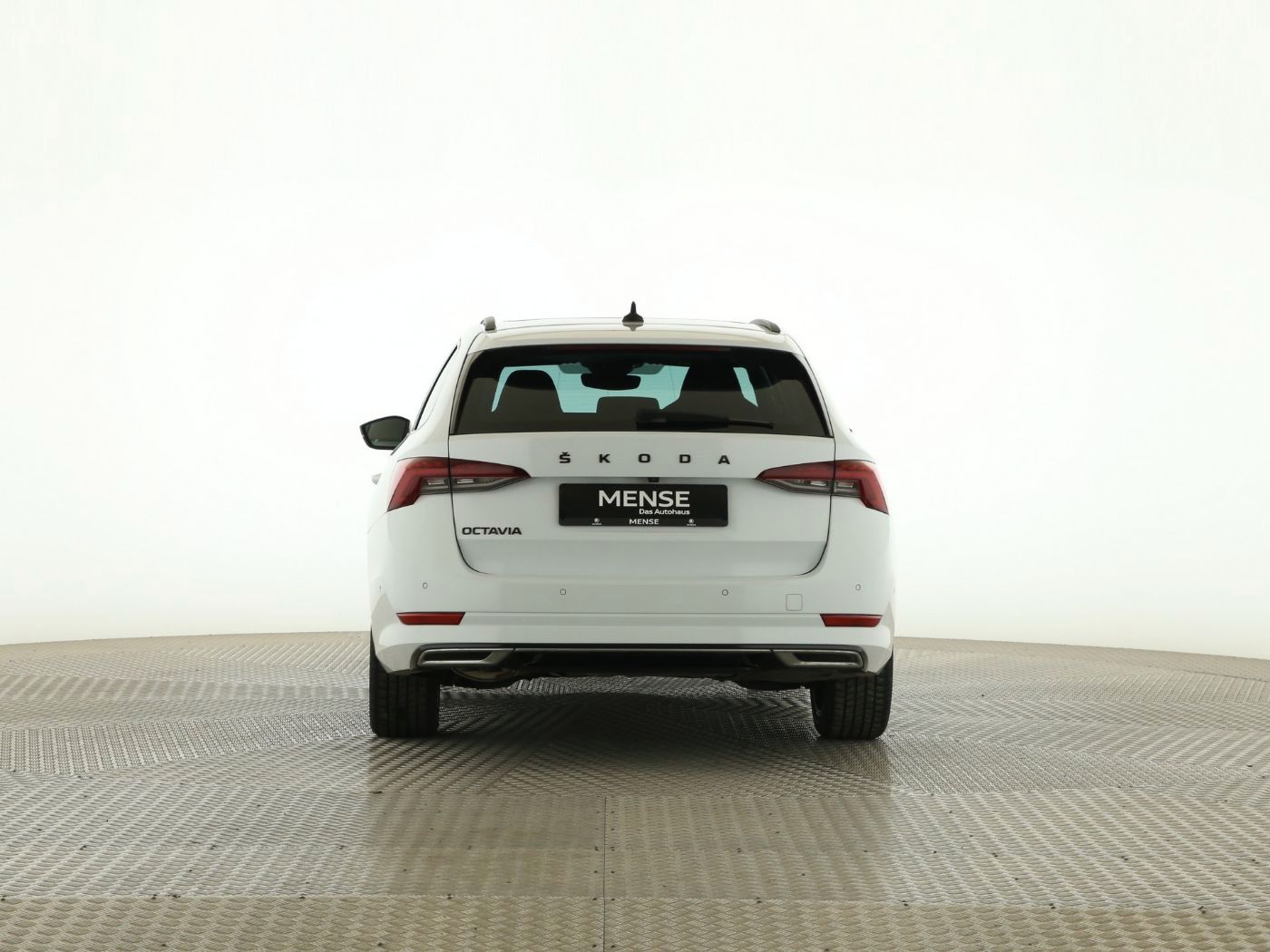 Fahrzeugabbildung SKODA Octavia Combi 2.0 TDI Sportline HUD|Pano|SD|ACC