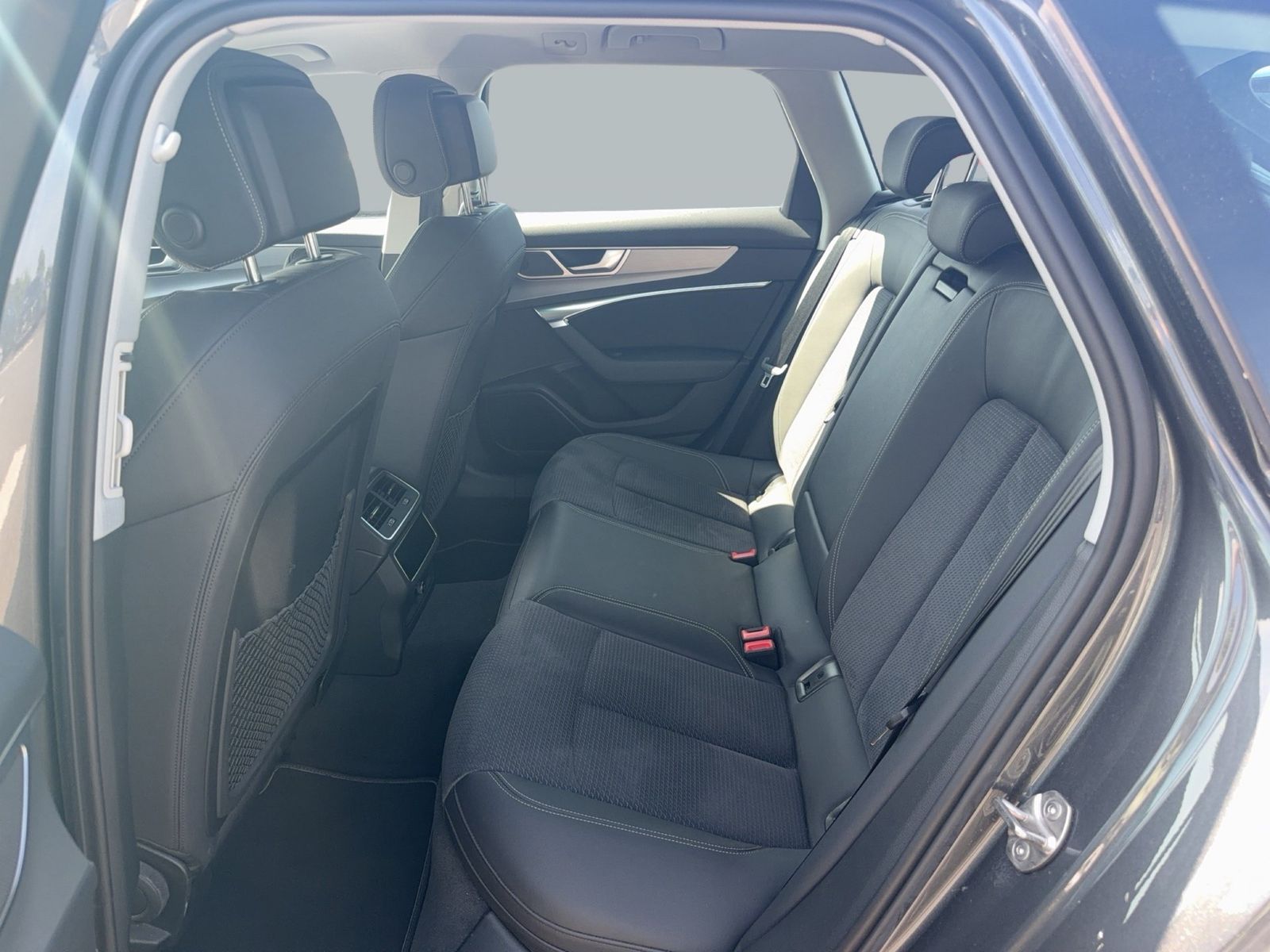 Fahrzeug autohaus mense Fahrzeugabbildung Audi A6 Avant 55 TFSI e quattro S tronic S line AHK