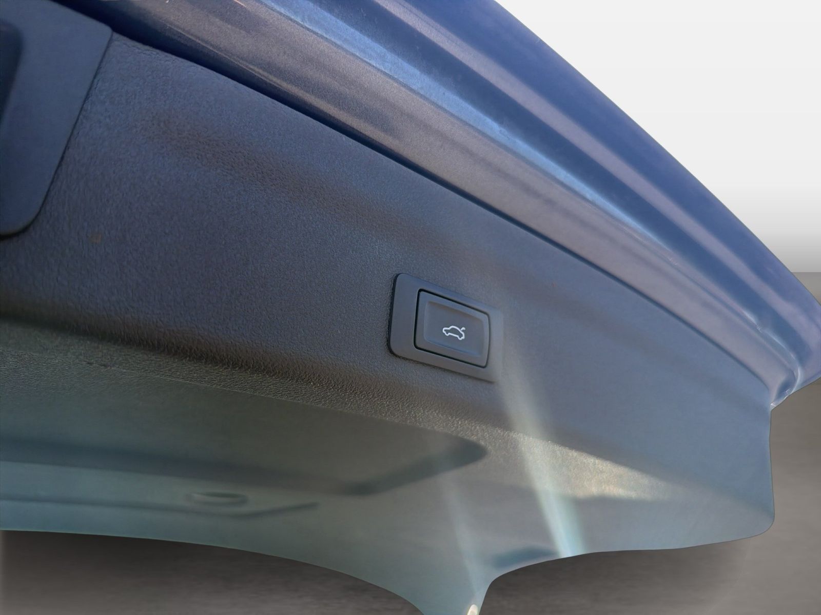 Fahrzeug autohaus mense Fahrzeugabbildung Audi A6 Avant 55 TFSI e quattro S tronic S line AHK