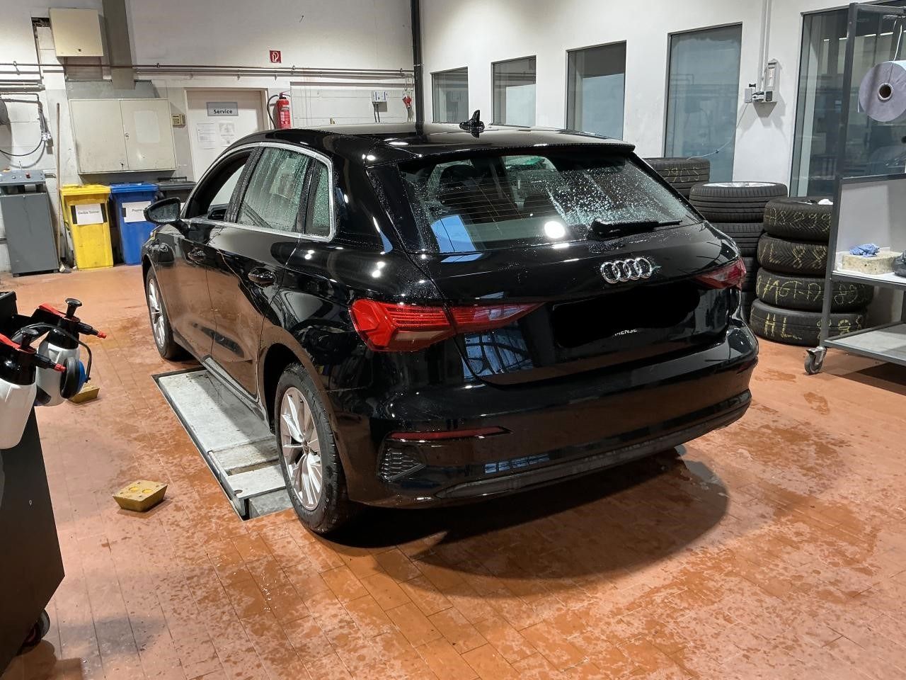 Fahrzeugabbildung Audi A3 Sportback 40 TFSI e S tronic Navi|VirtualCP