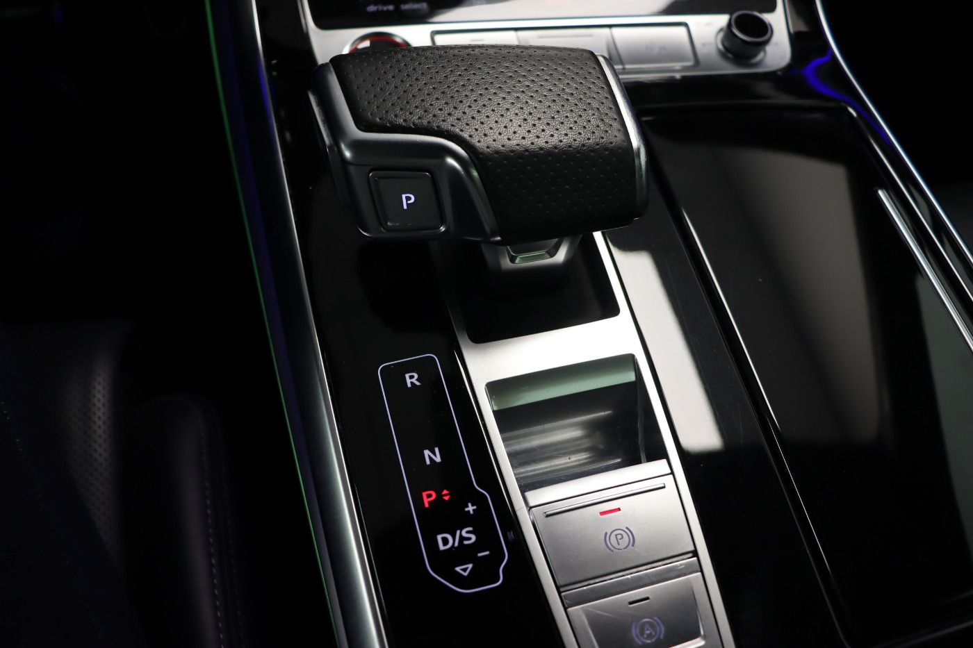 Fahrzeugabbildung Audi SQ7 quattro tiptronic |AHK|Luft|SD|HUD