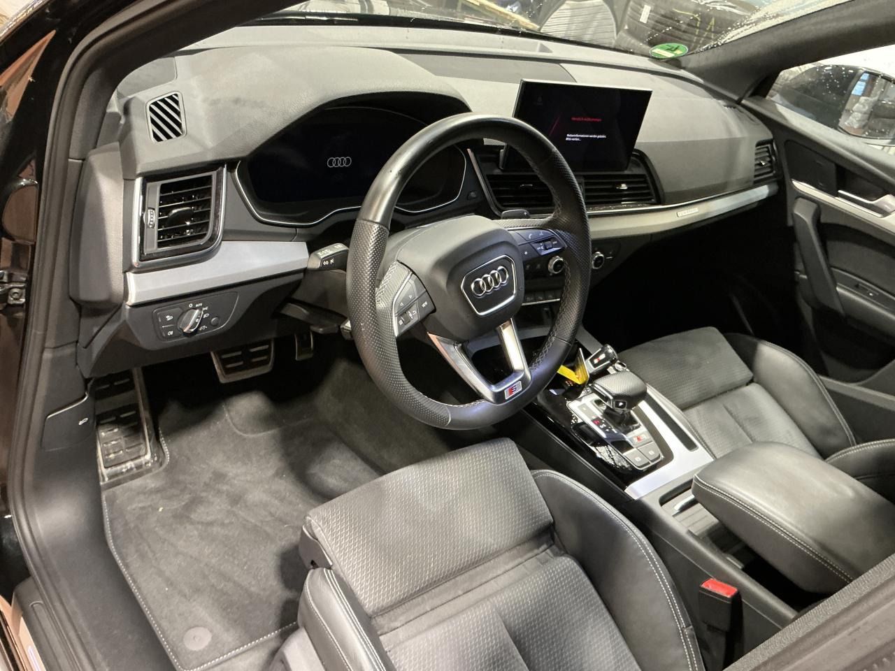 Fahrzeugabbildung Audi SQ5 3.0 TDI Quattro tiptronic AHK|LED|Navi|PDC