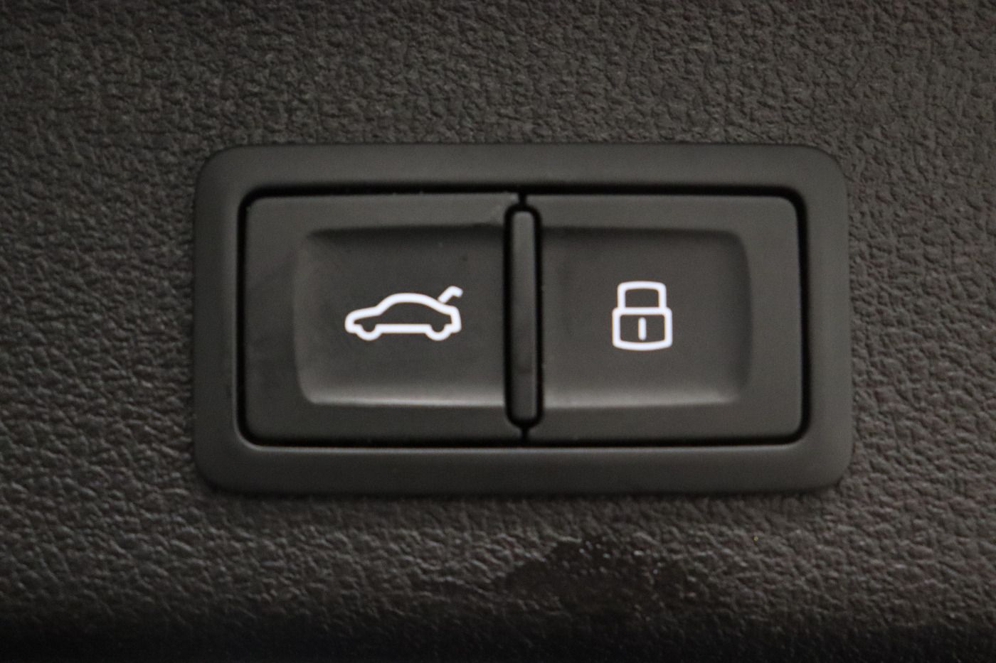 Fahrzeug autohaus mense Fahrzeugabbildung Audi A6 Avant 40 TDI quattro S tronic sport CarPlay|A