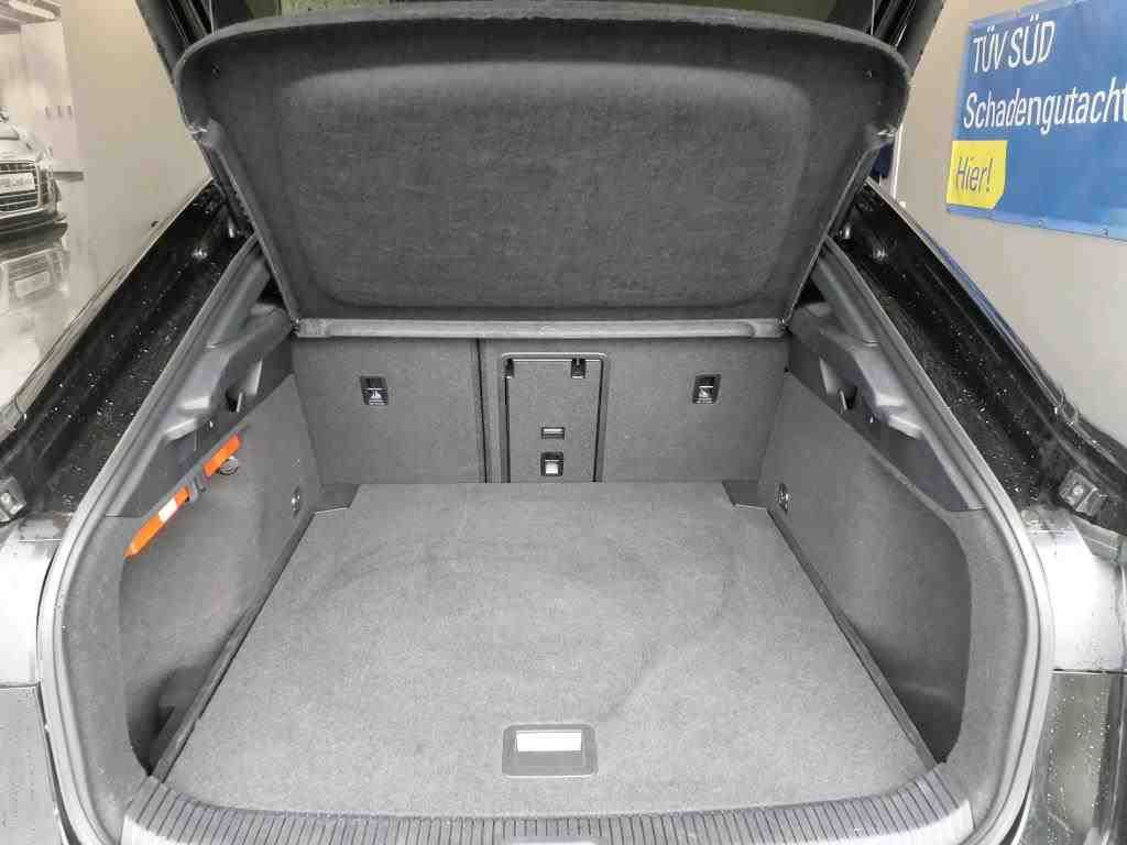 Fahrzeugabbildung Volkswagen ID.7 Pro IQ.Light|Matrix|CarPlay|h/k|HUD|4xSHZG