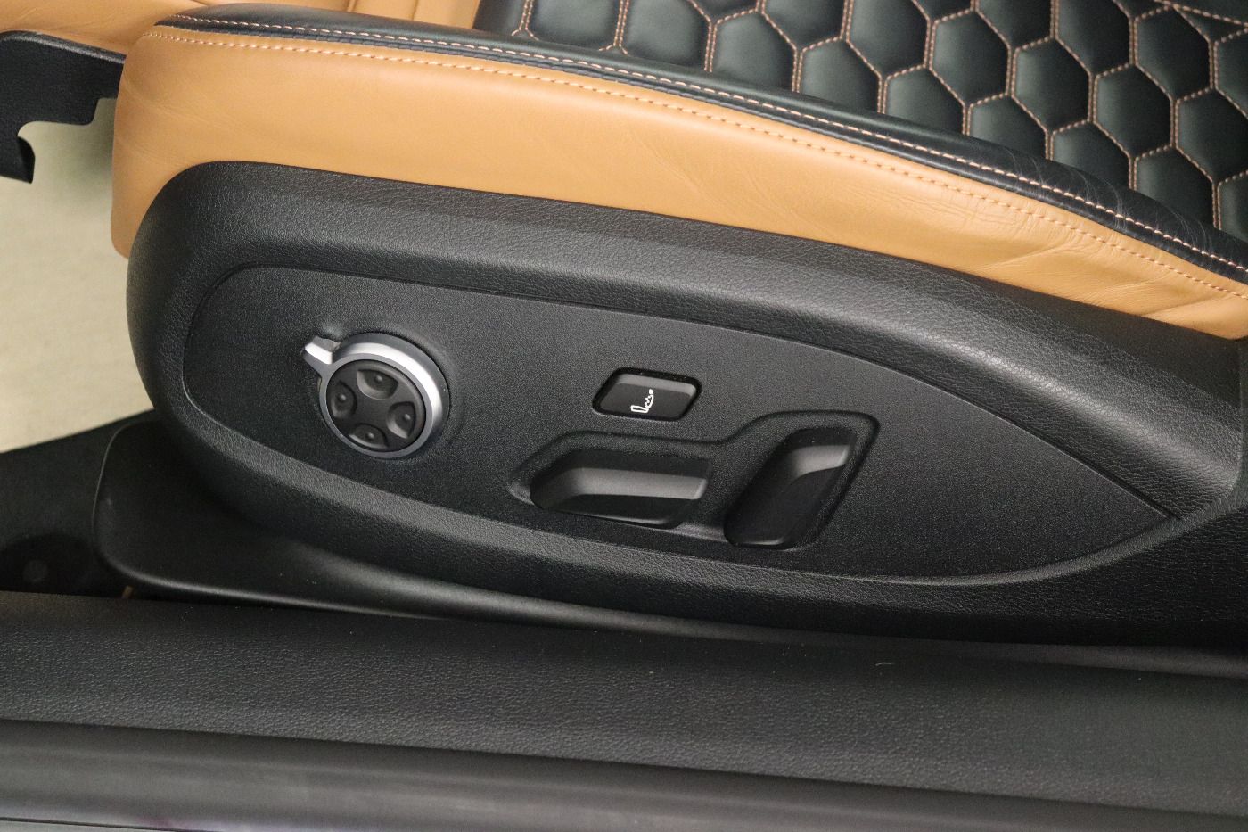 Fahrzeug autohaus mense Fahrzeugabbildung Audi RS5 Coupe quattro tiptronic Matrix|B&O|CarPlay