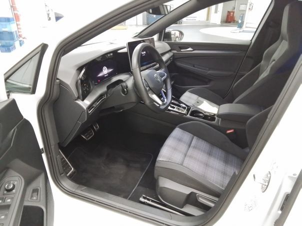 Fahrzeugabbildung Volkswagen Golf VIII 1.5 eTSI GTE eHybrid DSG IQ.Light|AHK