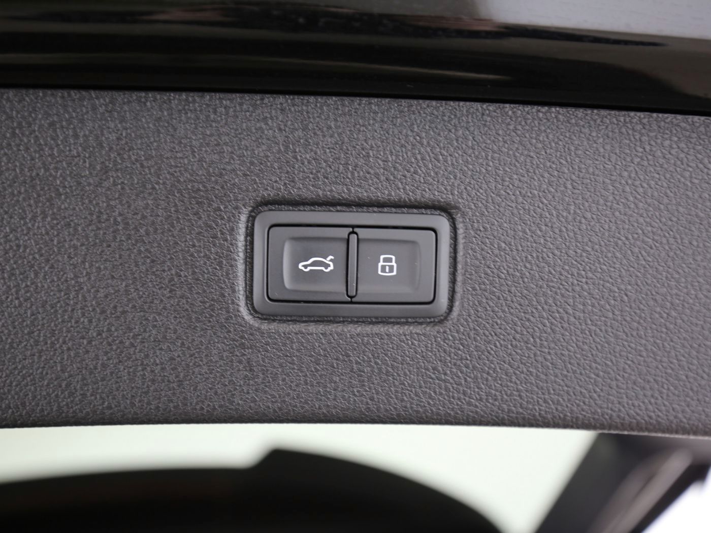 Fahrzeug autohaus mense Fahrzeugabbildung Audi Q7 55 TFSI quattro tiptronic S line AHK|HUD|Luft