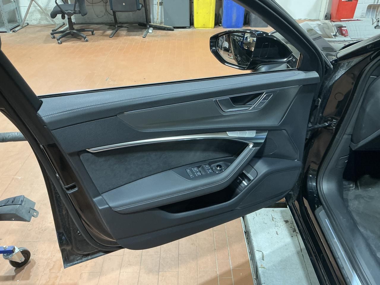 Fahrzeugabbildung Audi A6 Avant 50 TFSI e Design Selection Matrix|AHK