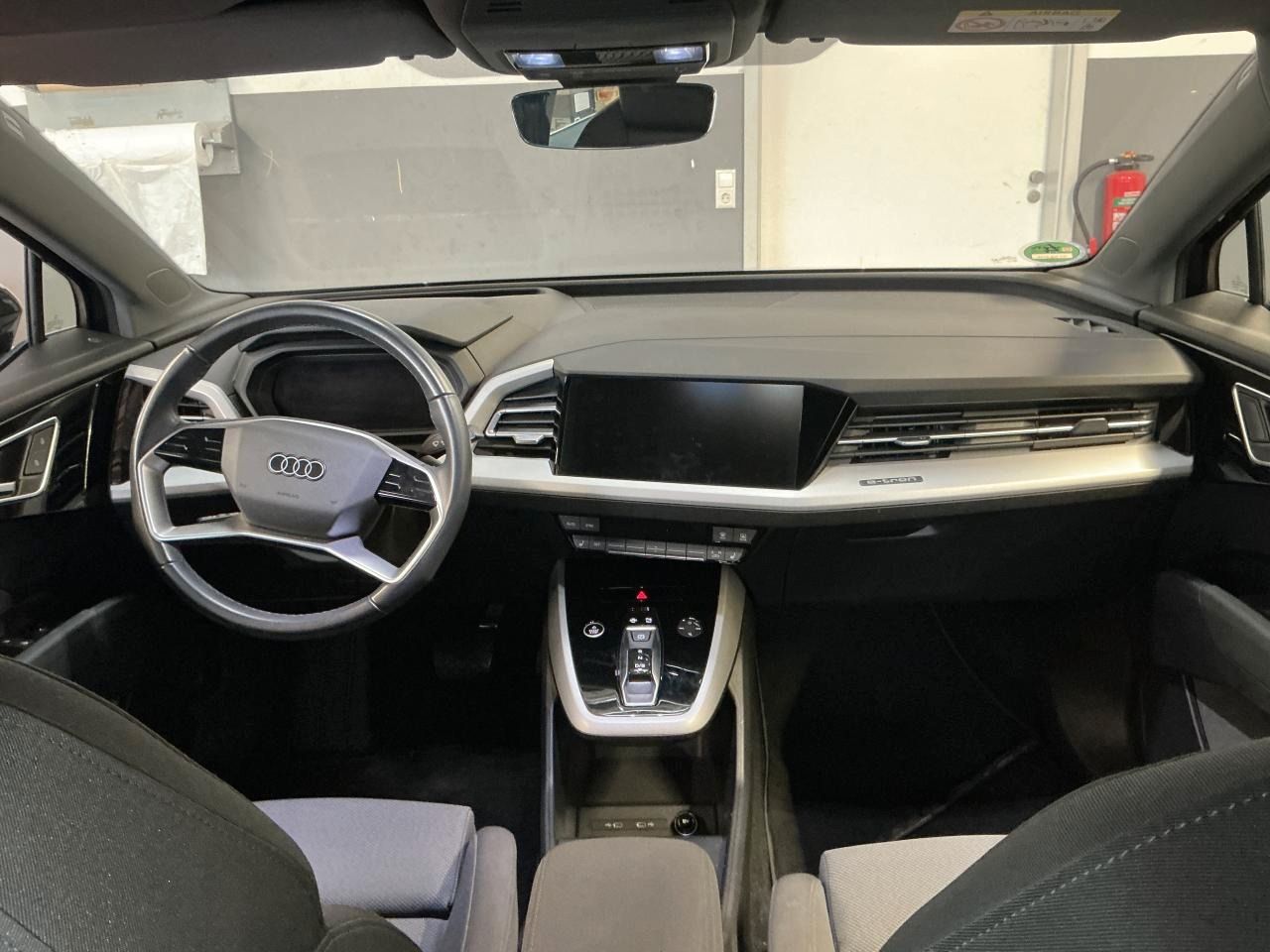 Fahrzeug autohaus mense Fahrzeugabbildung Audi Q4 e-tron 40 Matrix|CarPlay|HUD|Standhzg|ACC|LED