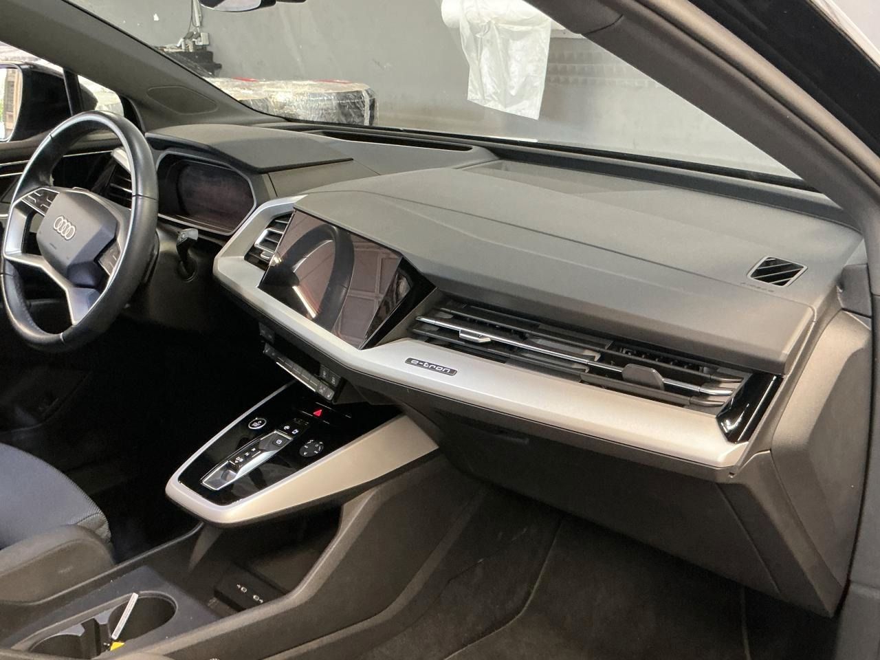 Fahrzeug autohaus mense Fahrzeugabbildung Audi Q4 e-tron 40 Matrix|CarPlay|HUD|Standhzg|ACC|LED