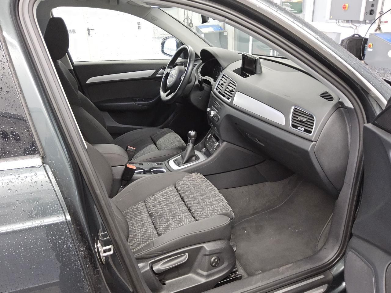 Fahrzeug autohaus mense Fahrzeugabbildung Audi Q3 1.4 TFSI Sport AHK|Navi|Xenon|Akustikglas|PDC