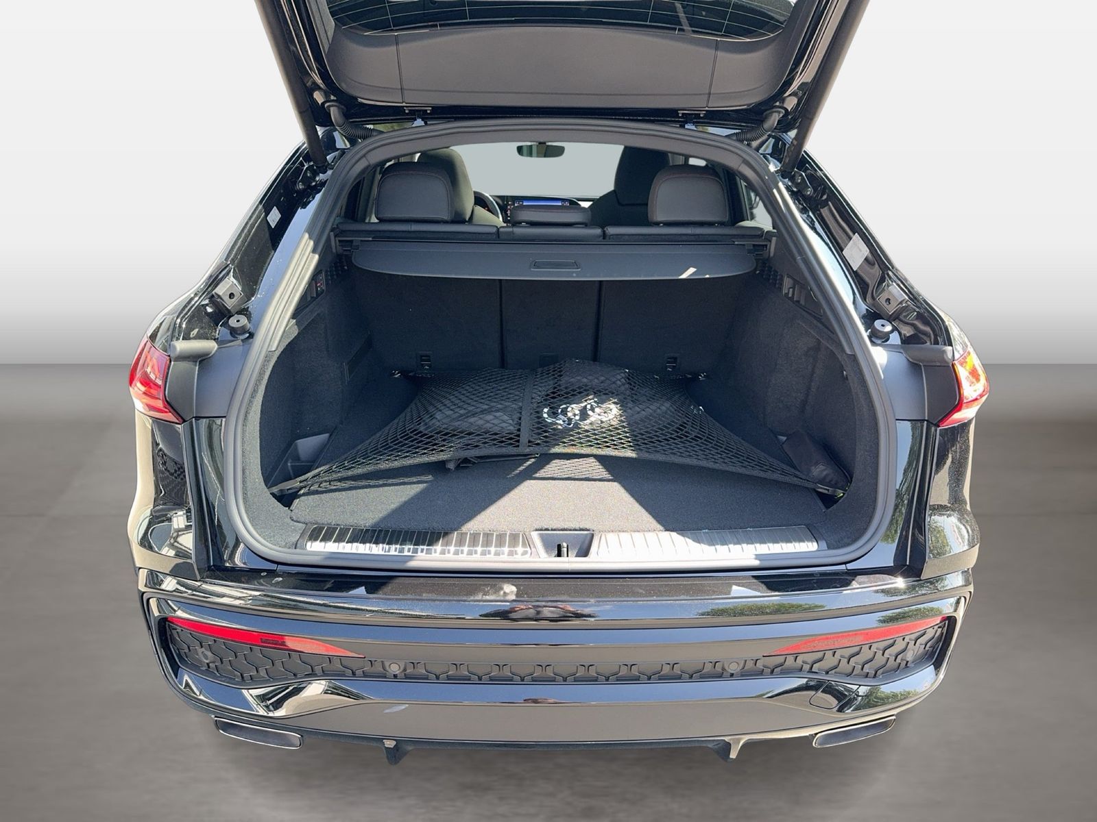 Fahrzeug autohaus mense Fahrzeugabbildung Audi Q5 Sportback e-hybrid 270kW edition one|AHK|