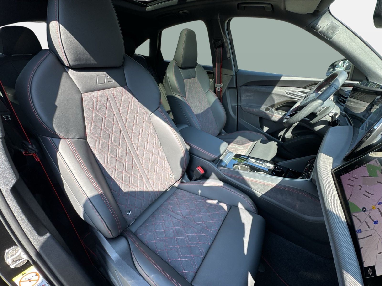 Fahrzeug autohaus mense Fahrzeugabbildung Audi Q5 Sportback e-hybrid 270kW edition one|AHK|
