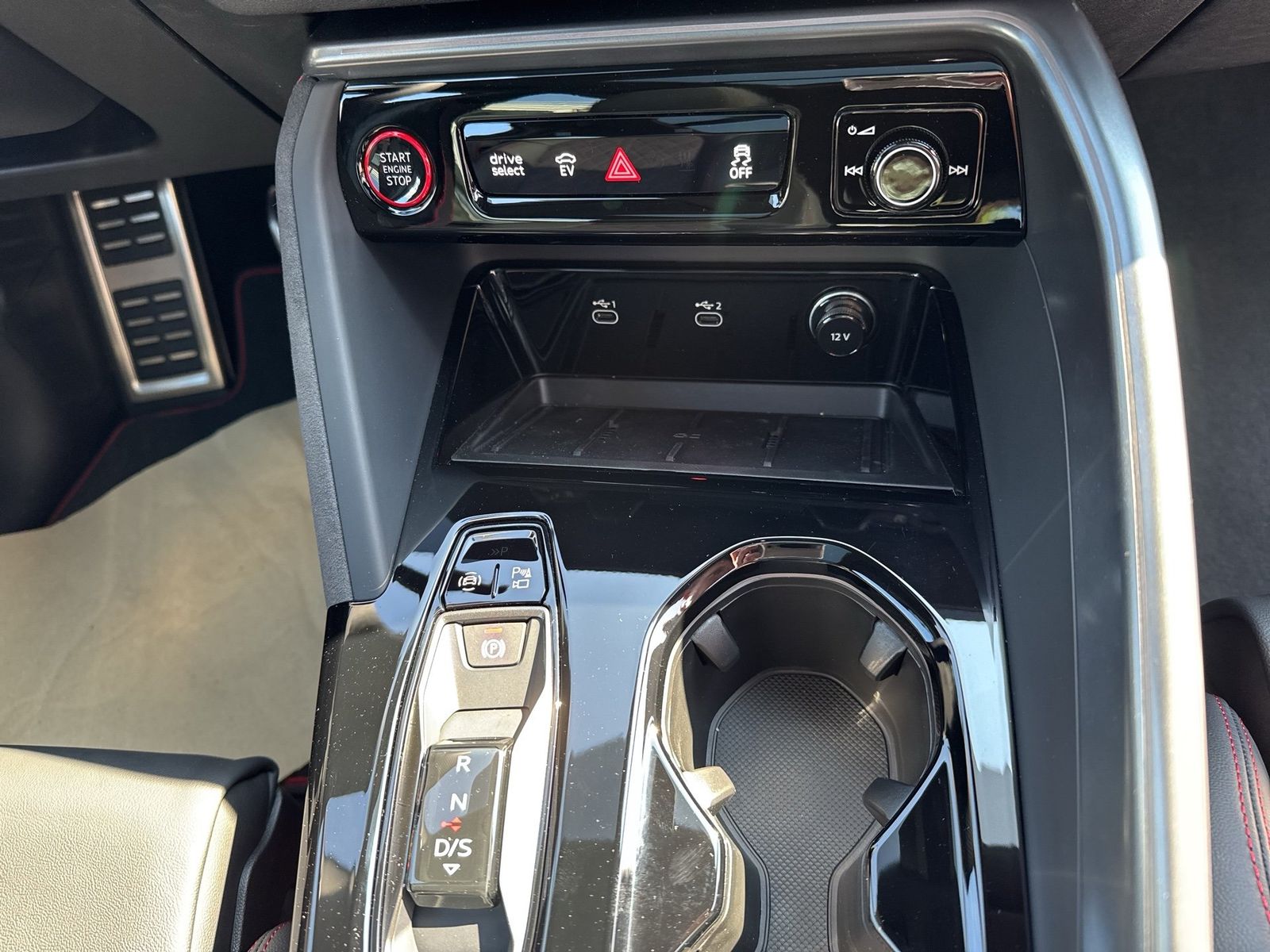 Fahrzeug autohaus mense Fahrzeugabbildung Audi Q5 Sportback e-hybrid 270kW edition one|AHK|