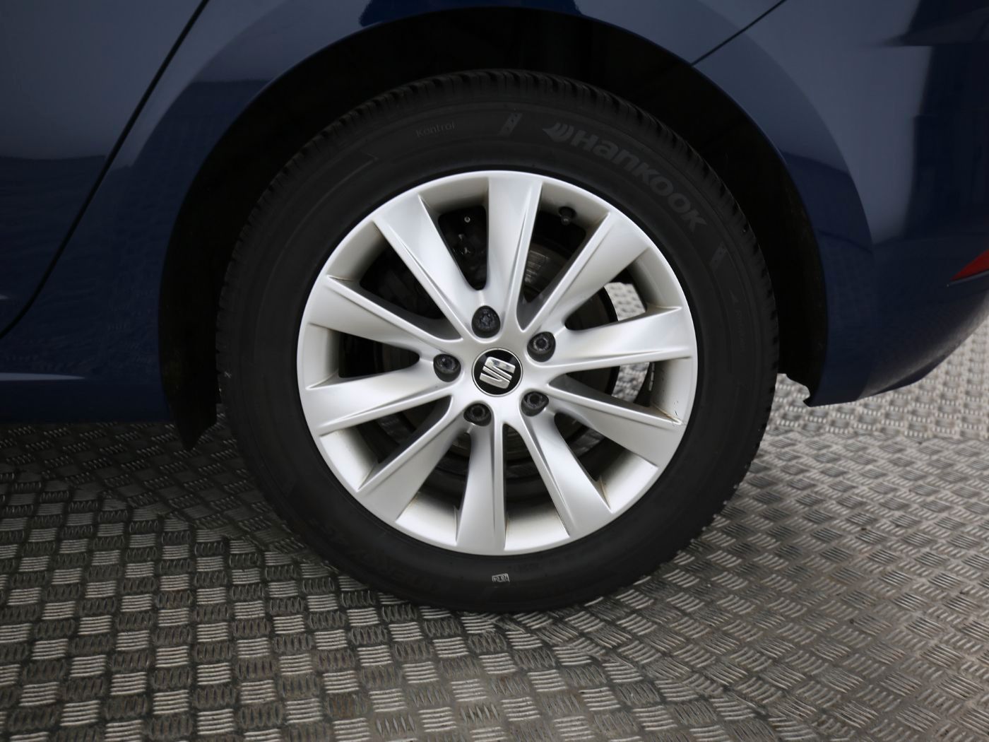 Fahrzeug autohaus mense Fahrzeugabbildung SEAT Leon 1.4 TSI Style SD|LED|Navi|DynLicht|Facelift