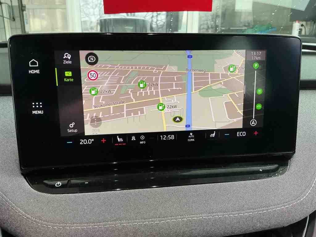 Fahrzeugabbildung SKODA Enyaq 50 Loft LED|Navi|VirtualCP|Akustikglas|PDC