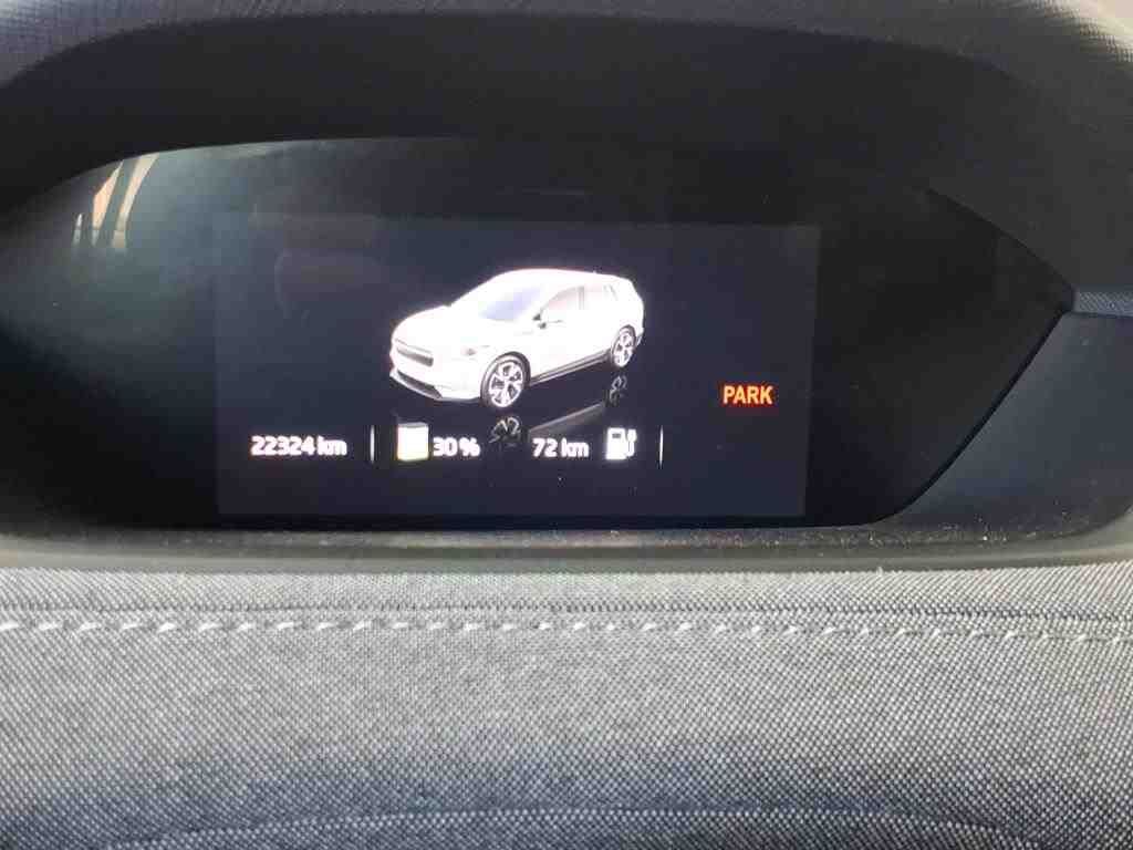 Fahrzeugabbildung SKODA Enyaq 50 Loft LED|VirtualCP|KlimaA|LaneAss|PDC