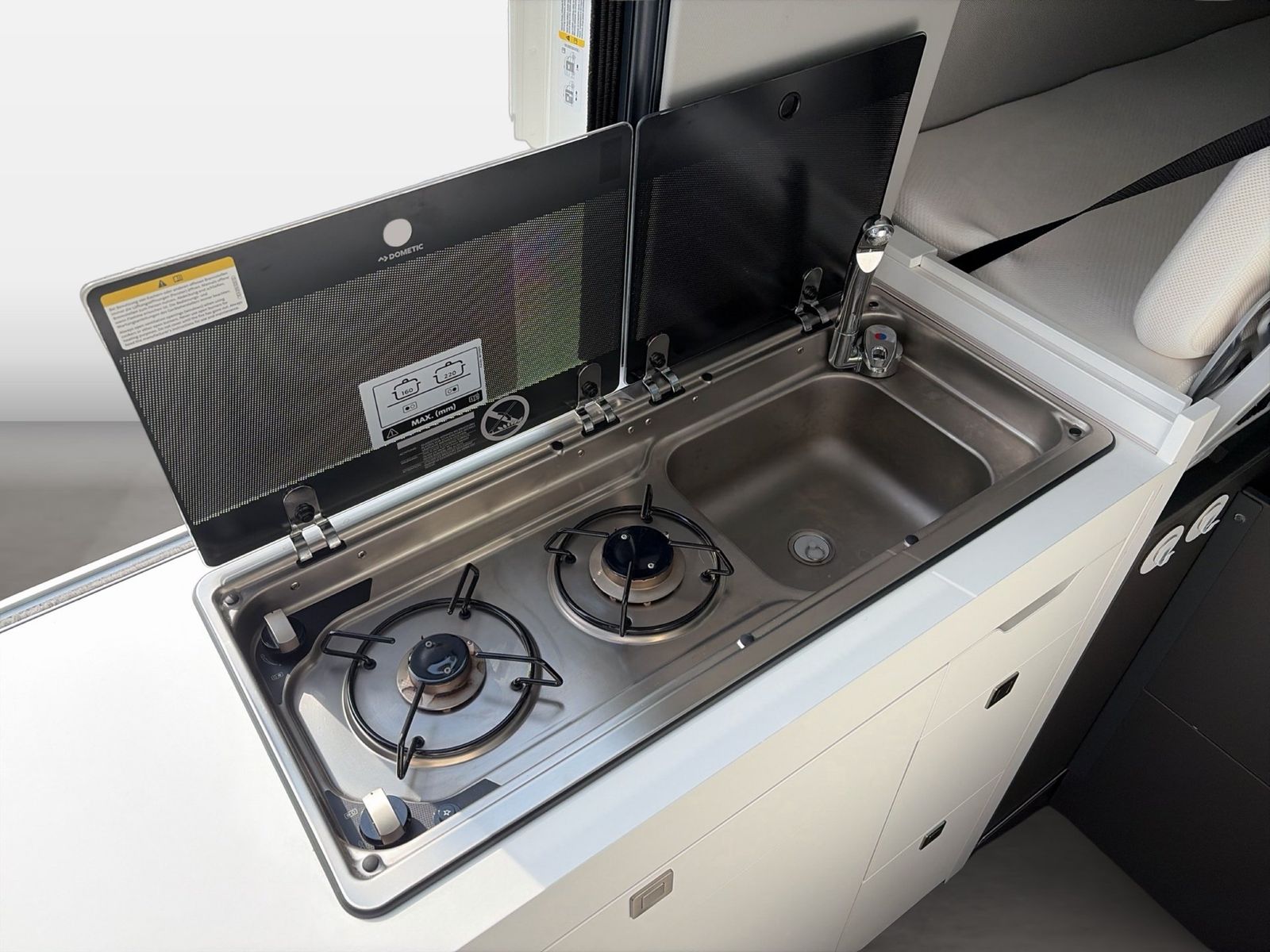 Fahrzeug autohaus mense Fahrzeugabbildung Volkswagen Grand California 2.0 TDI 600 FWD AHK|SD