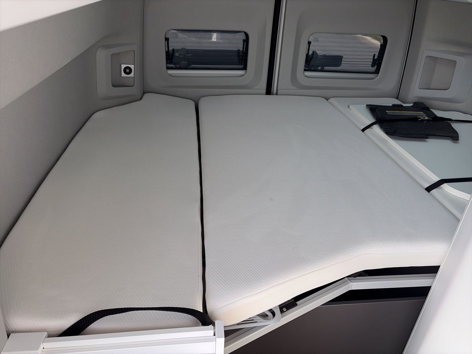 Fahrzeug autohaus mense Fahrzeugabbildung Volkswagen Grand California 2.0 TDI 600 FWD AHK|SD