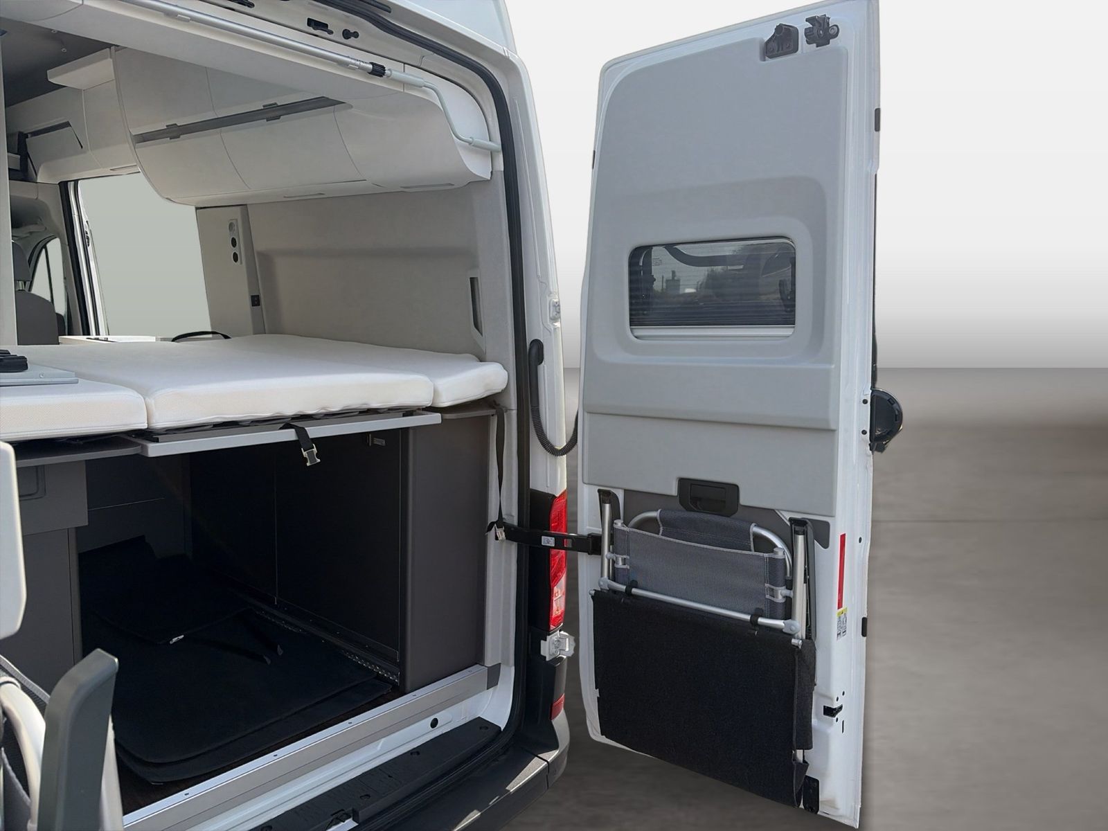 Fahrzeug autohaus mense Fahrzeugabbildung Volkswagen Grand California 2.0 TDI 600 FWD AHK|SD