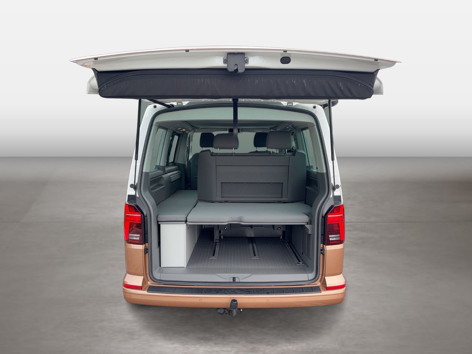 Fahrzeugabbildung Volkswagen T6.1 2.0 TDI FWD California Beach Camper CarPlay
