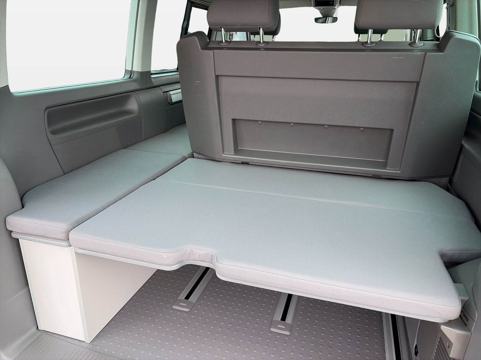Fahrzeugabbildung Volkswagen T6.1 2.0 TDI FWD California Beach Camper CarPlay