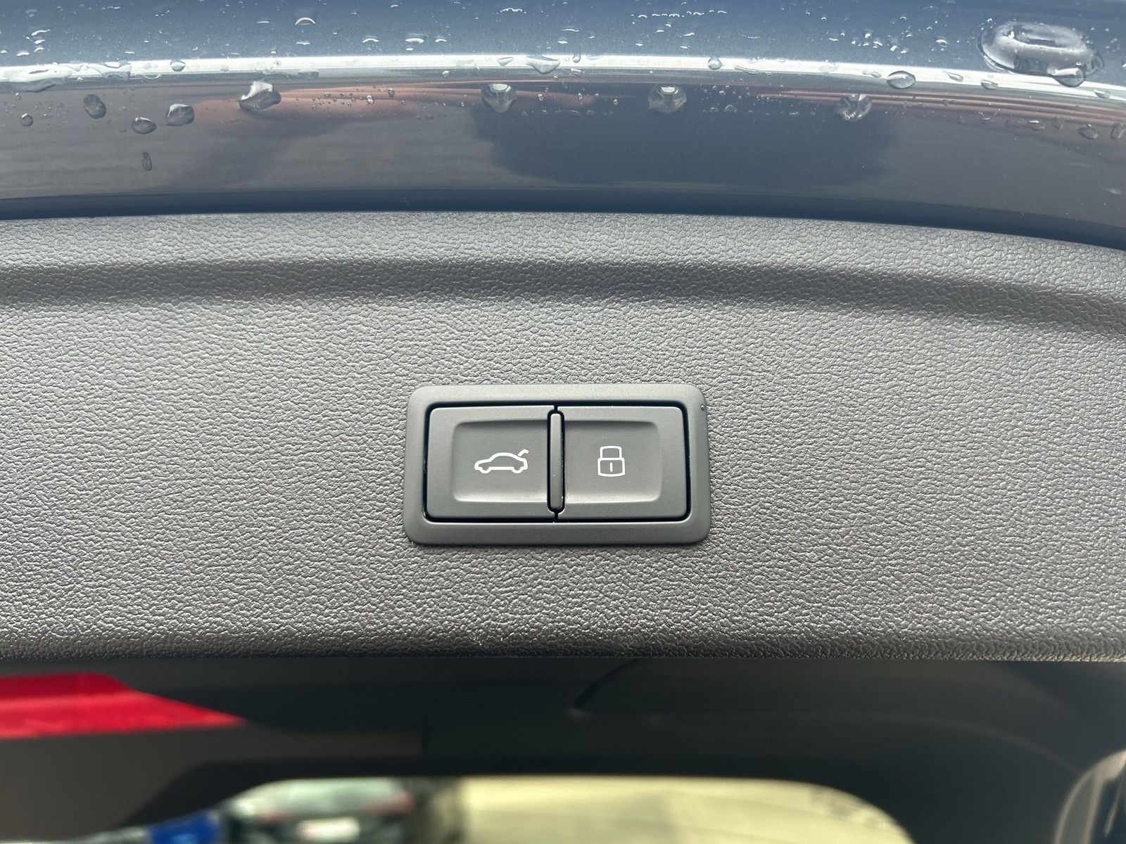 Fahrzeugabbildung Audi A3 Sportback 40 TFSI e S tronic advanced Sonos - mit KI generiert/bearbeitet